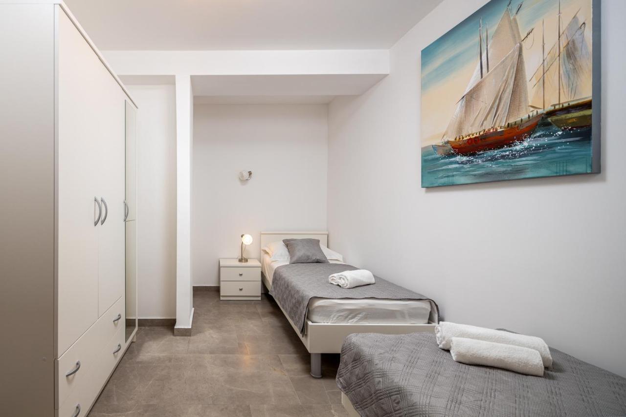 Apartment Navika 오미스 외부 사진