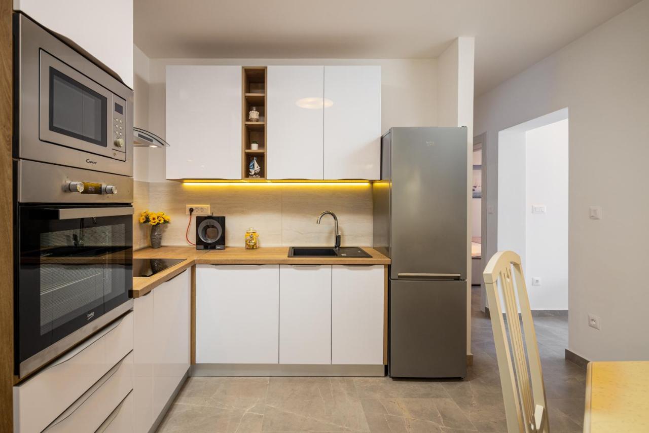 Apartment Navika 오미스 외부 사진